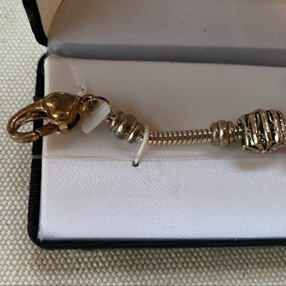 Chunky Red Glass Bead Metal Bracelet - Picture 10 of 15